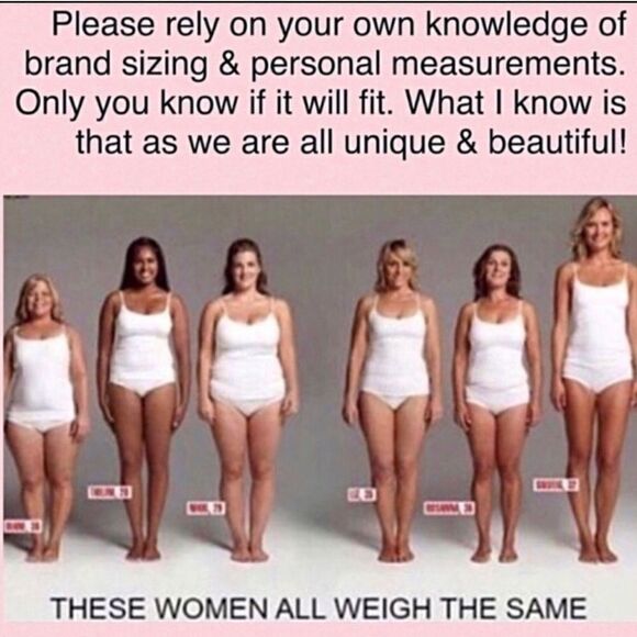 Betu Sport capri’s embroidered hibiscus design - Picture 7 of 11